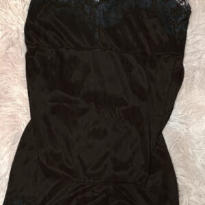 pijama tipo satín negro